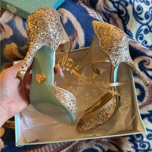 Betsy Johnson Blue Stella Pump